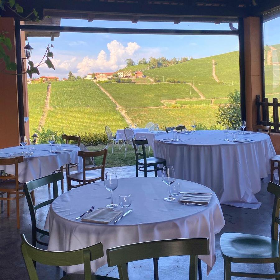 Panoramic Villa Garassino - Country Rooms And Fine Restaurant Treiso Exterior photo