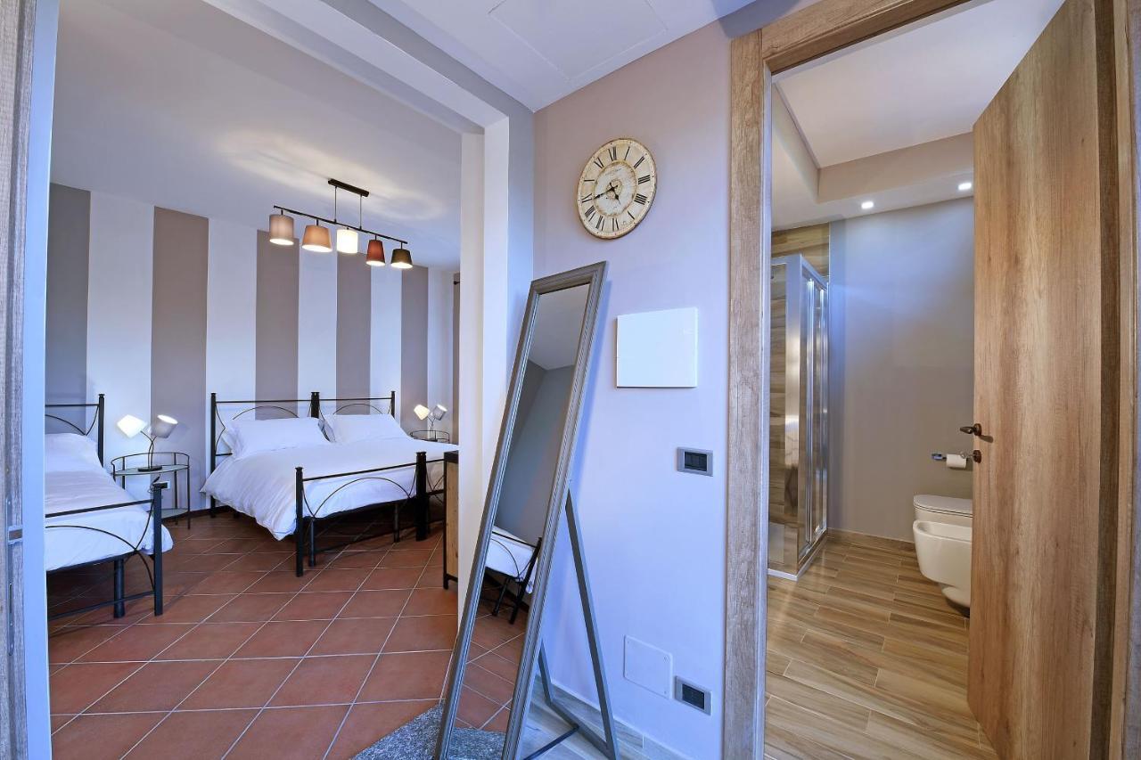 Panoramic Villa Garassino - Country Rooms And Fine Restaurant Treiso Exterior photo