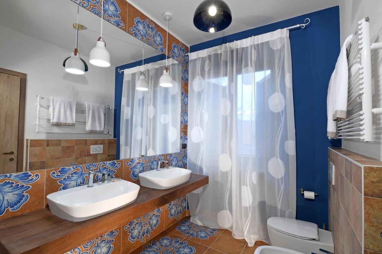 Panoramic Villa Garassino - Country Rooms And Fine Restaurant Treiso Exterior photo